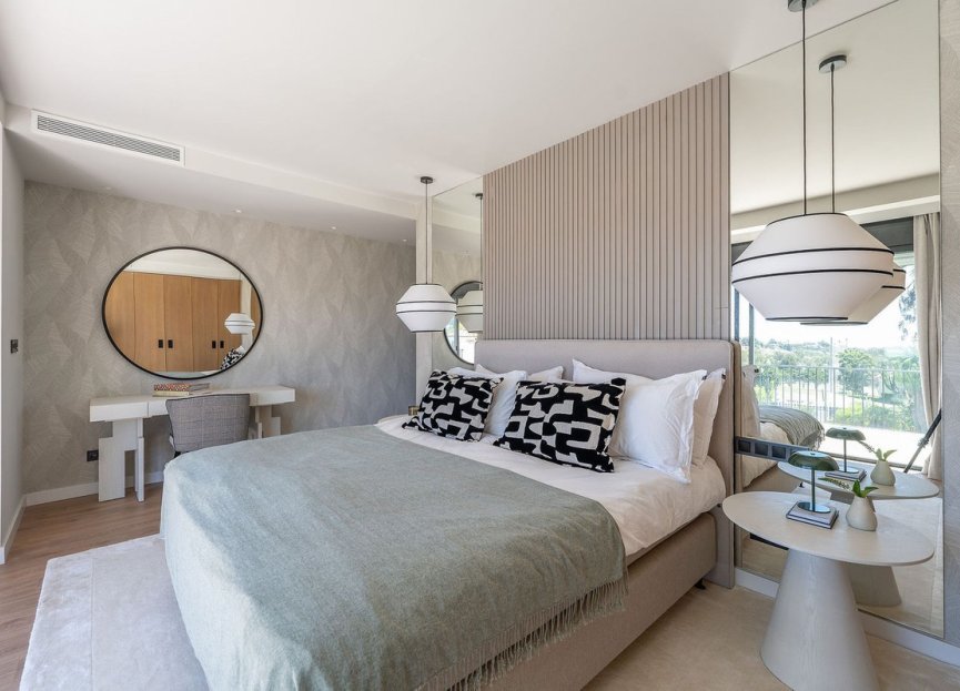 Resale - House - Detached Villa - Marbella - Nueva Andalucia