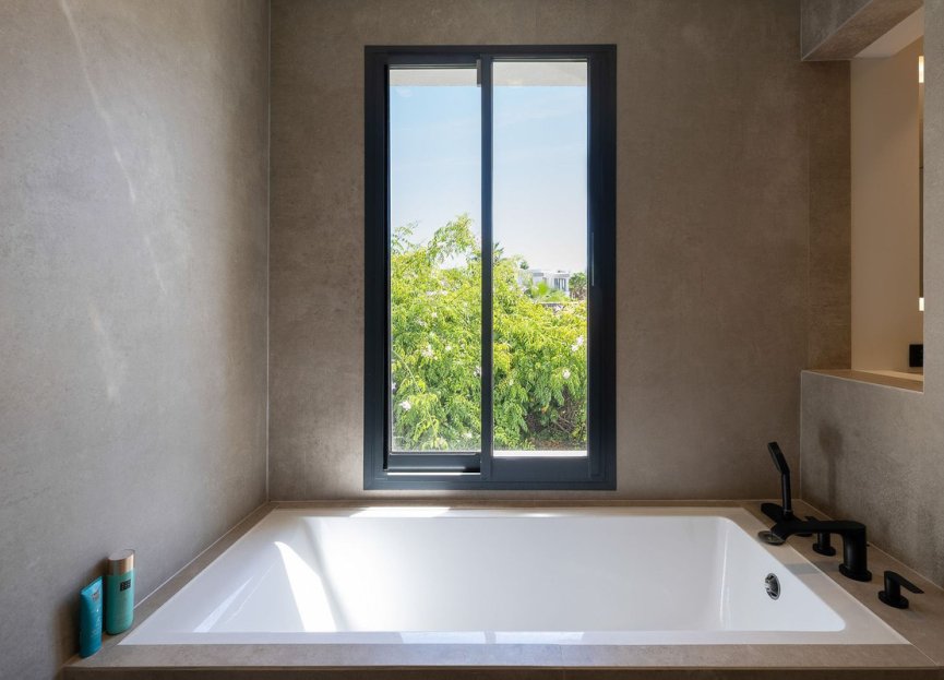 Resale - House - Detached Villa - Marbella - Nueva Andalucia