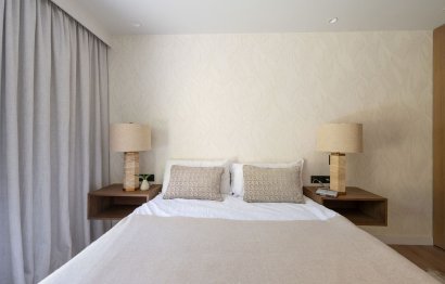 Resale - House - Detached Villa - Marbella - Nueva Andalucia