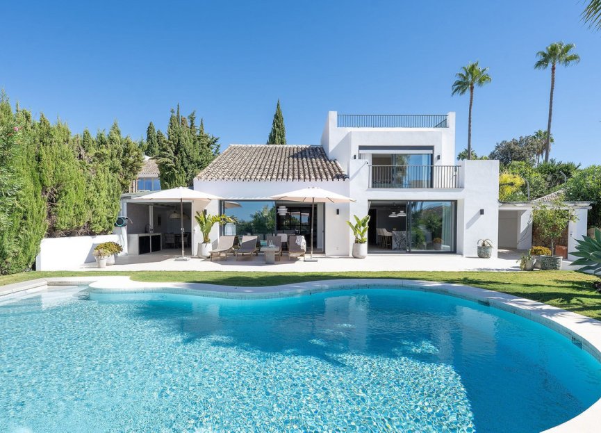 Resale - House - Detached Villa - Marbella - Nueva Andalucia