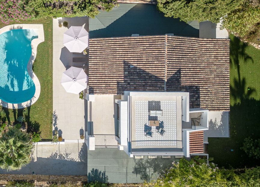 Resale - House - Detached Villa - Marbella - Nueva Andalucia