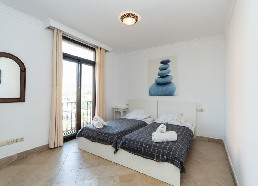 Resale - Apartment - Penthouse - Estepona - New Golden Mile