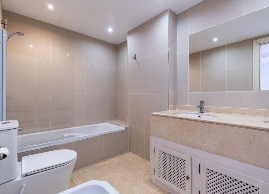 Resale - Apartment - Penthouse - Estepona - New Golden Mile