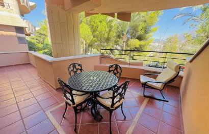 Resale - Apartment - Middle Floor Apartment - Marbella - Nueva Andalucia
