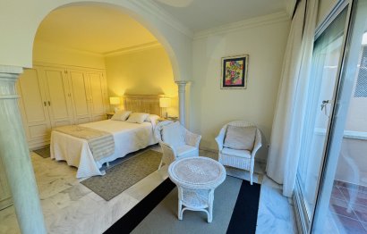 Resale - Apartment - Middle Floor Apartment - Marbella - Nueva Andalucia