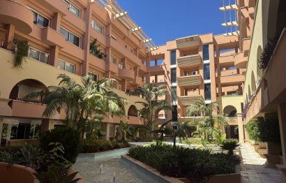 Resale - Apartment - Middle Floor Apartment - Marbella - Nueva Andalucia