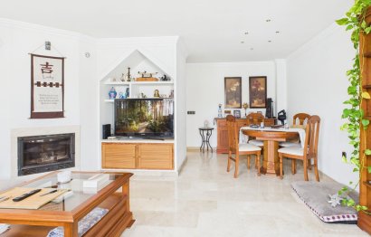 Resale - House - Townhouse - Estepona - Estepona Centro