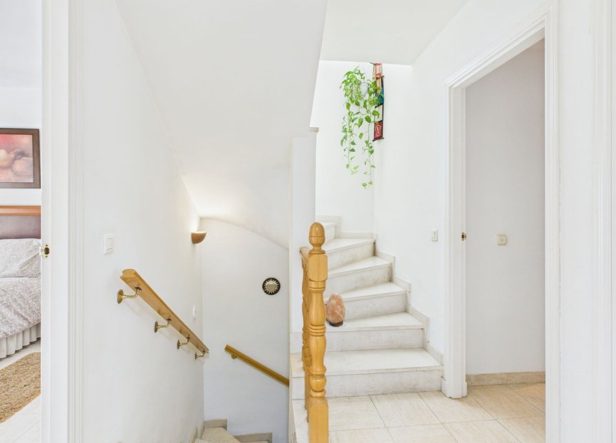 Resale - House - Townhouse - Estepona - Estepona Centro