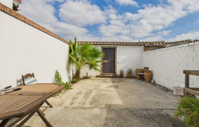 Resale - House - Townhouse - Estepona - Estepona Centro