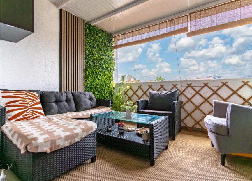 Resale - Apartment - Middle Floor Apartment - Benalmádena - Benalmadena Centro