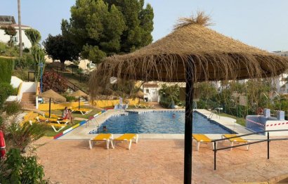 Resale - Apartment - Middle Floor Apartment - Benalmádena - Benalmadena Centro