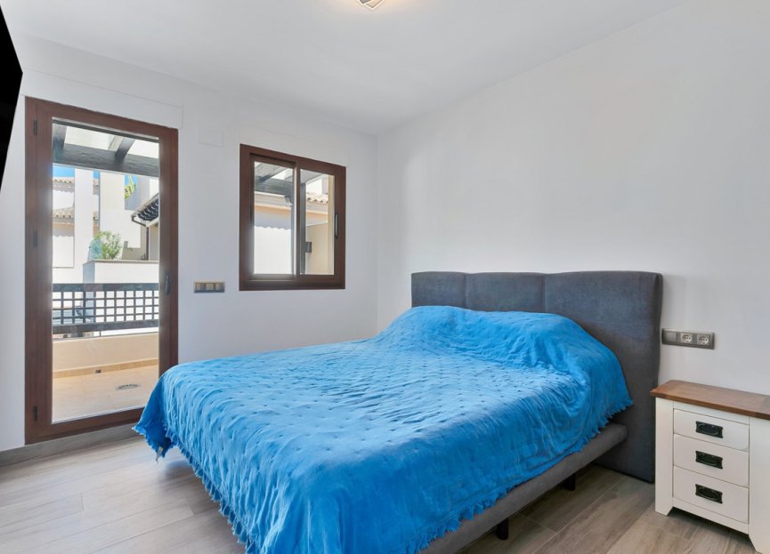 Resale - Apartment - Penthouse - Marbella - Nueva Andalucia