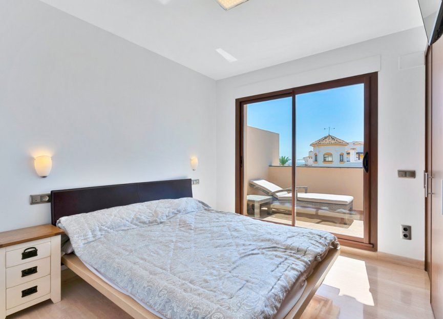 Resale - Apartment - Penthouse - Marbella - Nueva Andalucia