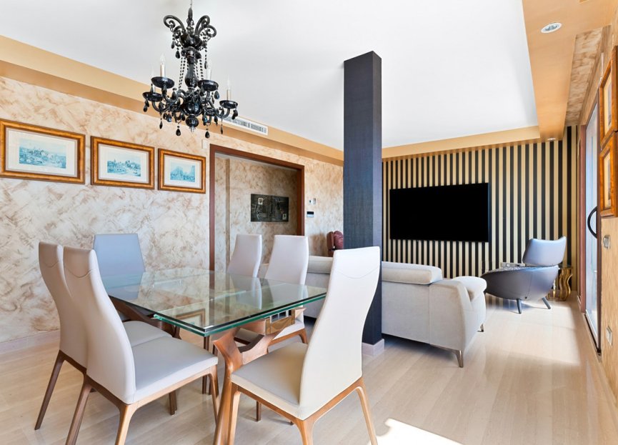 Resale - Apartment - Penthouse - Marbella - Nueva Andalucia