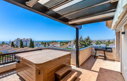 Resale - Apartment - Penthouse - Marbella - Nueva Andalucia