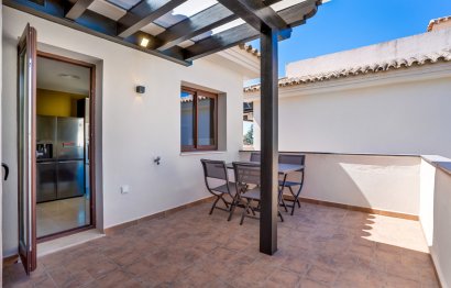 Resale - Apartment - Penthouse - Marbella - Nueva Andalucia