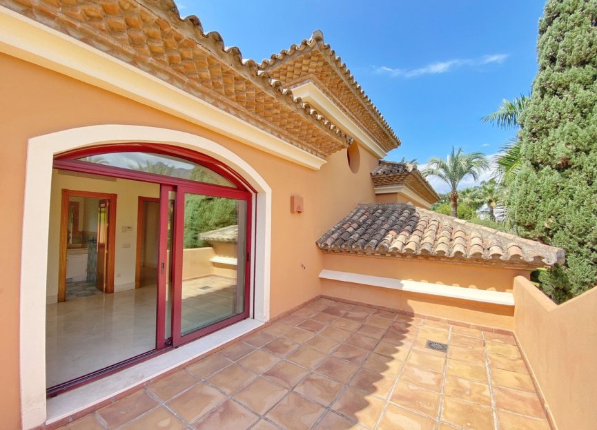 Resale - House - Detached Villa - Marbella - Sierra Blanca