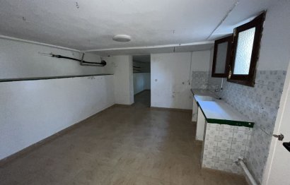 Resale - House - Finca - Cortijo - Estepona - Estepona Centro