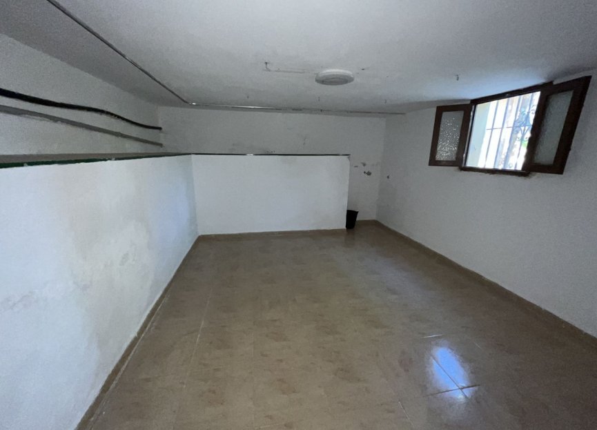 Resale - House - Finca - Cortijo - Estepona - Estepona Centro