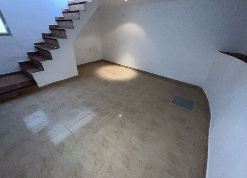 Resale - House - Finca - Cortijo - Estepona - Estepona Centro