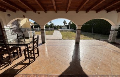 Resale - House - Finca - Cortijo - Estepona - Estepona Centro