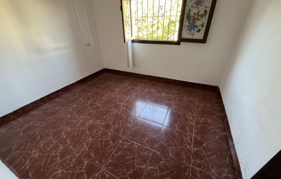 Resale - House - Finca - Cortijo - Estepona - Estepona Centro