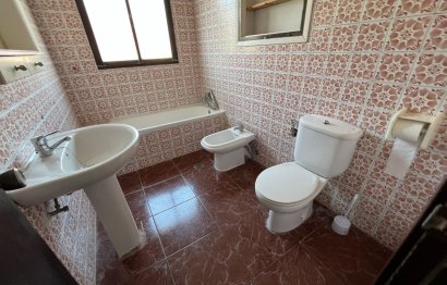 Resale - House - Finca - Cortijo - Estepona - Estepona Centro