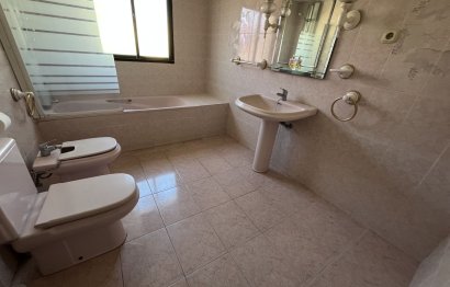 Resale - House - Finca - Cortijo - Estepona - Estepona Centro