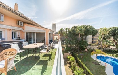 Resale - Apartment - Top Floor Apartment - Marbella - Marbella Centro