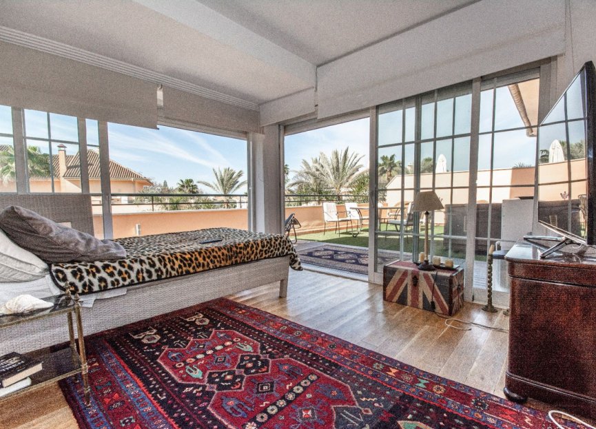 Resale - Apartment - Top Floor Apartment - Marbella - Marbella Centro