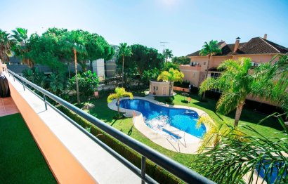 Resale - Apartment - Top Floor Apartment - Marbella - Marbella Centro