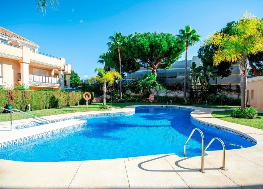 Resale - Apartment - Top Floor Apartment - Marbella - Marbella Centro