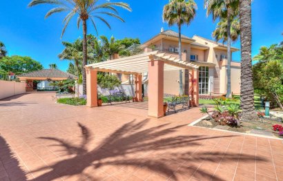 Resale - Apartment - Top Floor Apartment - Marbella - Marbella Centro