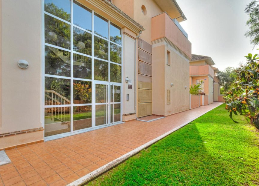 Resale - Apartment - Top Floor Apartment - Marbella - Marbella Centro