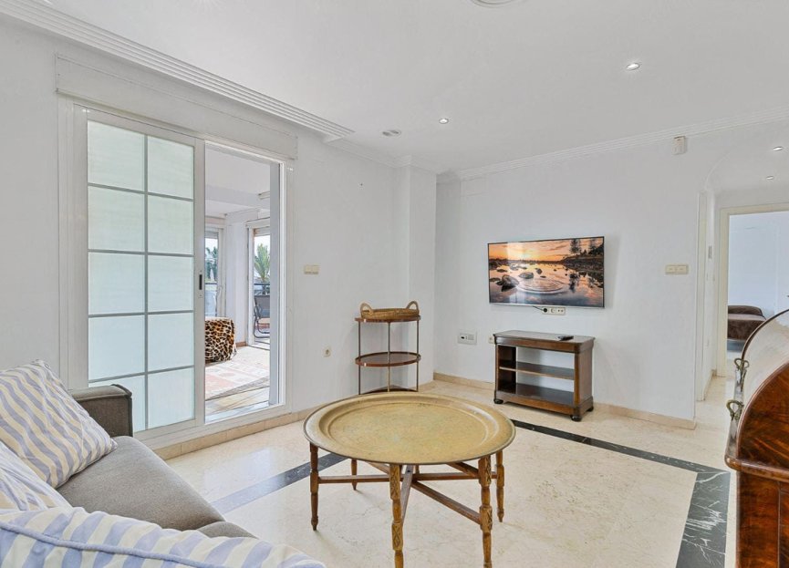 Resale - Apartment - Top Floor Apartment - Marbella - Marbella Centro