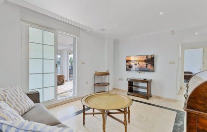 Resale - Apartment - Top Floor Apartment - Marbella - Marbella Centro