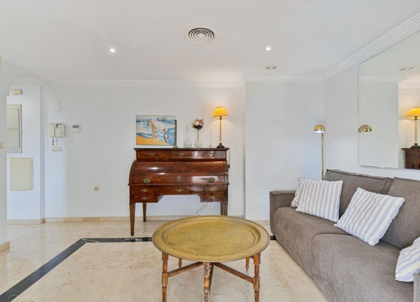 Resale - Apartment - Top Floor Apartment - Marbella - Marbella Centro