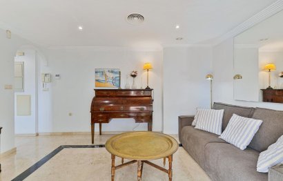 Resale - Apartment - Top Floor Apartment - Marbella - Marbella Centro