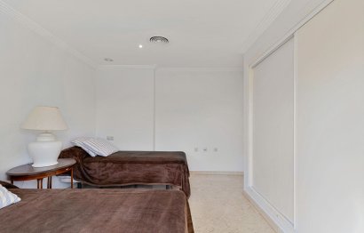 Resale - Apartment - Top Floor Apartment - Marbella - Marbella Centro