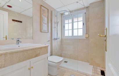 Resale - Apartment - Top Floor Apartment - Marbella - Marbella Centro