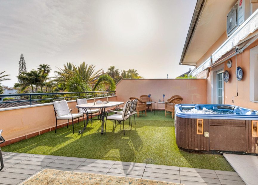Resale - Apartment - Top Floor Apartment - Marbella - Marbella Centro