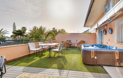 Resale - Apartment - Top Floor Apartment - Marbella - Marbella Centro