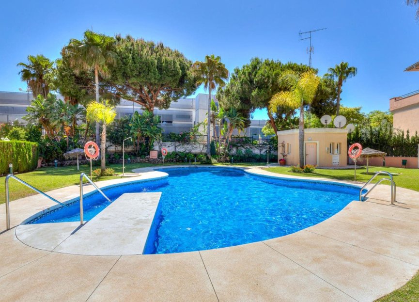 Resale - Apartment - Top Floor Apartment - Marbella - Marbella Centro