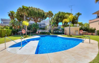 Resale - Apartment - Top Floor Apartment - Marbella - Marbella Centro