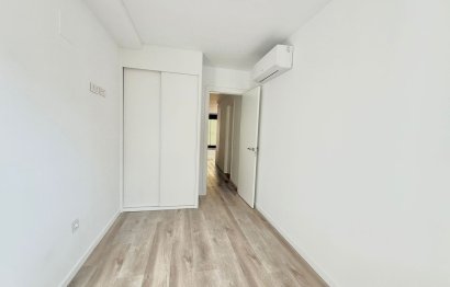 Resale - Apartment - Middle Floor Apartment - Fuengirola - Fuengirola Centro