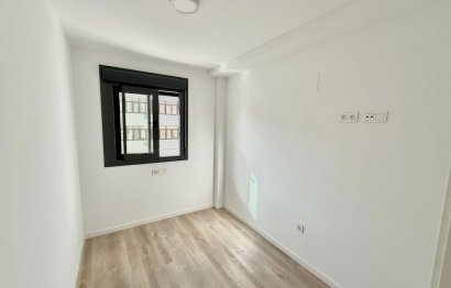 Resale - Apartment - Middle Floor Apartment - Fuengirola - Fuengirola Centro