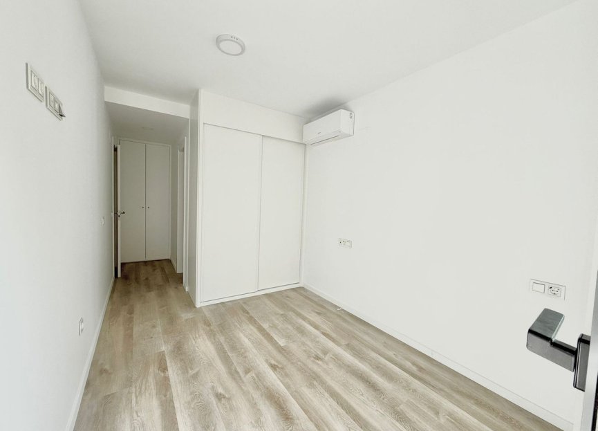 Resale - Apartment - Middle Floor Apartment - Fuengirola - Fuengirola Centro
