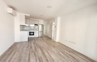 Resale - Apartment - Middle Floor Apartment - Fuengirola - Fuengirola Centro