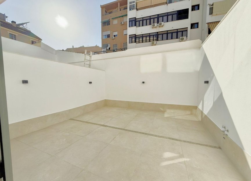 Resale - Apartment - Middle Floor Apartment - Fuengirola - Fuengirola Centro