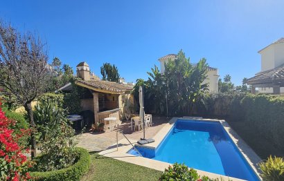 Resale - House - Semi-Detached House - Marbella - Marbella Centro